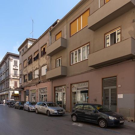 Preziosa Hotel Pula Exterior photo