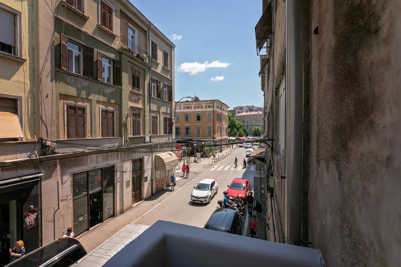 Preziosa Hotel Pula Exterior photo