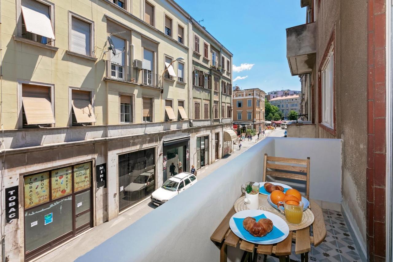 Preziosa Hotel Pula Exterior photo